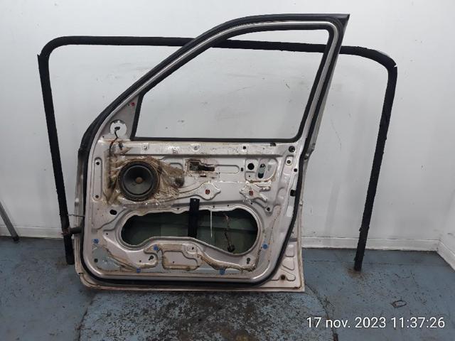 LAND ROVER BDA490340 Дверь передняя правая в наличии Черновцы