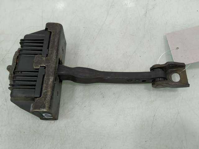 BDH760022 LAND ROVER Ограничитель двери купить в Павлоград