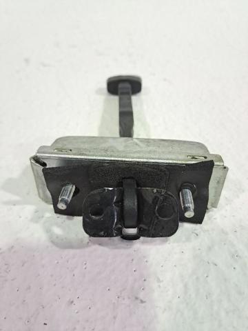 BDH780070 LAND ROVER Ограничитель двери купить в Украина
