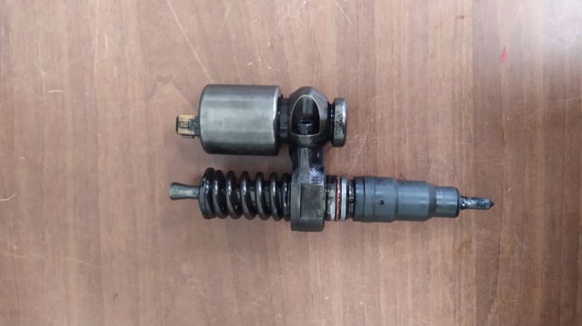 LAND ROVER BEBE2A00001 Форсунка впрыска топлива в наличии Чернигов