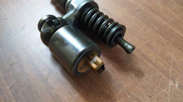 BEBE2A00001 LAND ROVER Форсунка впрыска топлива купить в Чернигов