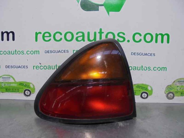 Lanterna traseira esquerda BG3B51160C Mazda