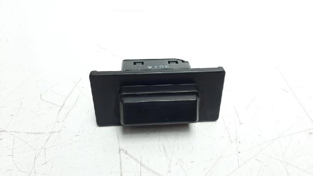 BHN1568D0B Кнопка привода замка багажника купить Украина