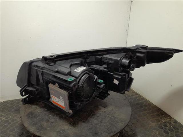LAND ROVER BJ3213W029EE Правая фара в наличии Житомир