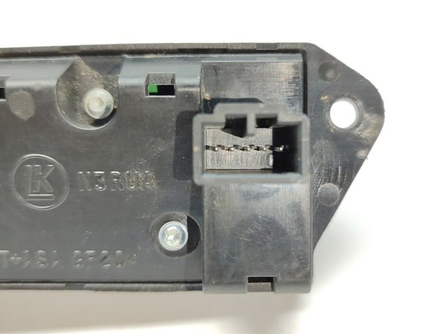 LAND ROVER BJ3214B596AC в наличии Житомир