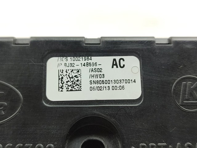 LAND ROVER BJ3214B596AC в наличии Чернигов