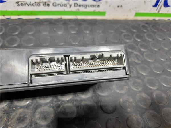 LAND ROVER BJ3219H440AG в наличии Каменское