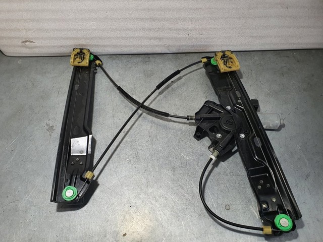 LAND ROVER BJ3223200AE в наличии Хмельницкий