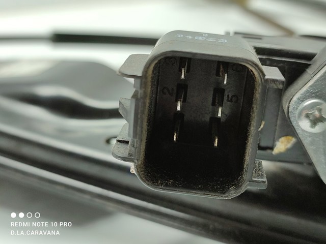 LAND ROVER BJ3223200AG в наличии Днепр