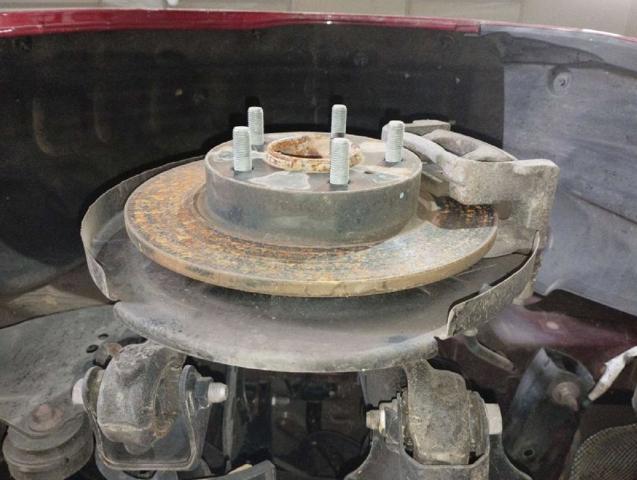 BJS72611XB MAZDA Цапфа (поворотный кулак) задний правый купить в Черновцы