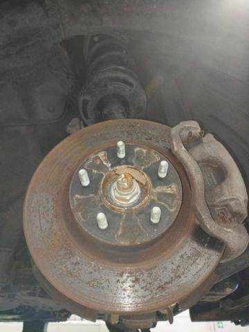 BJS733021 MAZDA Цапфа (поворотный кулак) передний правый купить в Днепр
