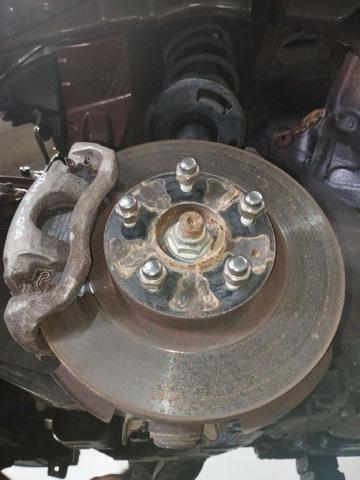 MAZDA BJS733031 Цапфа передняя левая в наличии Каменское