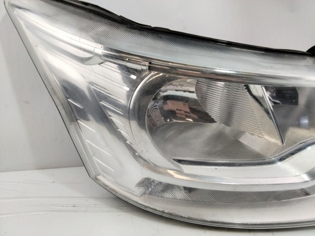 BK3113D152BF FORD Правая фара купить в Ровно