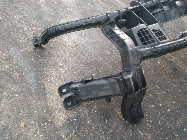 FORD BK318B041AM Верхняя рамка радиатора в наличии Хмельницкий