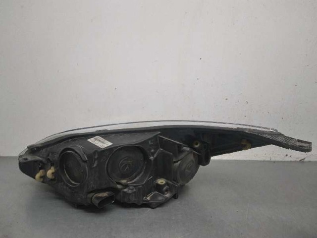 FORD BM5113W029NB Фара правая в наличии Запорожье