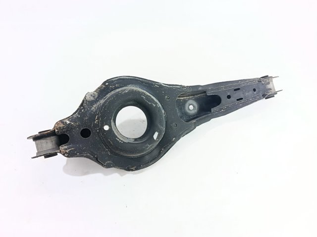 BP4K28300E Рычаг задней подвески нижний левый/правый купить Днепр