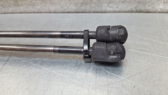 MAZDA BP4K62620F Амортизатор багажника в наличии Полтава