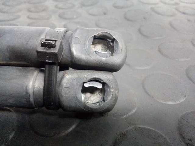 MAZDA BP4K62620F Амортизатор крышки багажника (двери 3/5-й задней) в наличии Одесса