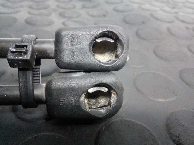 MAZDA BP4K62620F Амортизатор багажника в наличии Житомир