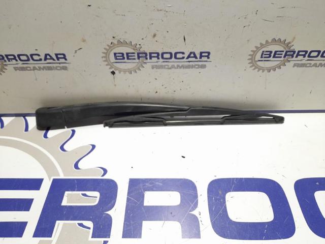 BP4K67421 MAZDA Рычаг-поводок стеклоочистителя заднего стекла купить в Винница