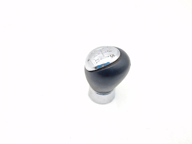 BP4L46030A MAZDA Рукоятка рычага КПП купить в Ужгород
