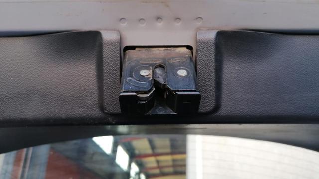 MAZDA BP4L62310D Замок крышки багажника (двери 3/5-й задней) в наличии Ужгород