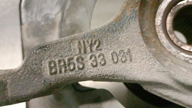 BR5S33031 MAZDA Цапфа (поворотный кулак) передний левый купить в Житомир