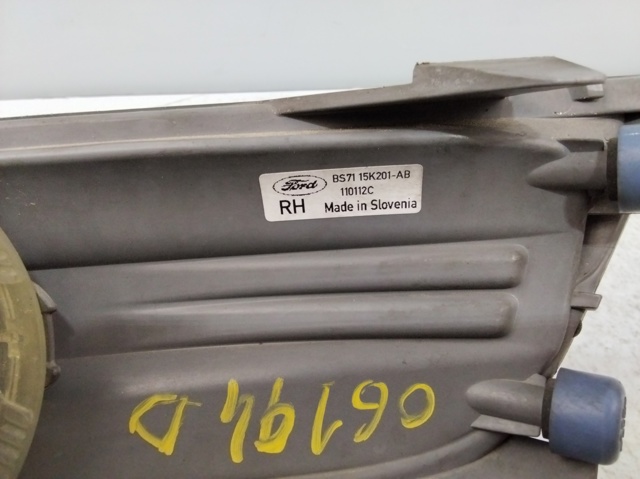 FORD BS7115K201AB Фара противотуманная правая в наличии Каменское