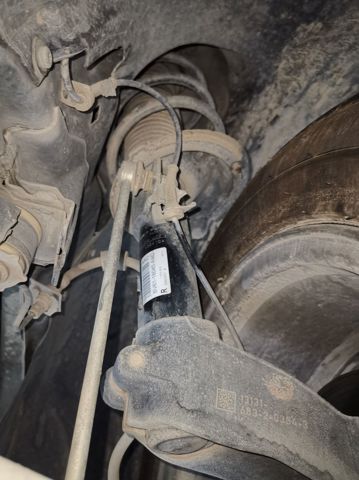 BV6118045AAC FORD Амортизатор передний правый купить в Ужгород