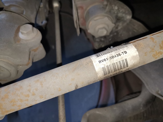 FORD BV613B436TB Полуось (привод) передняя правая в наличии Кривой Рог