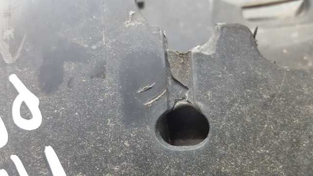 C10050710C MAZDA Решетка радиатора купить в Каменское