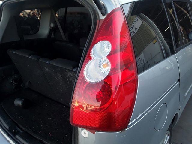 Lanterna traseira direita para Mazda 5 (CR19) (2005-2010) 2.0 CD D/RF SLVC23551150E