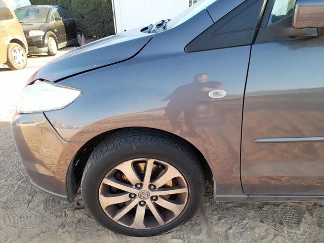 MAZDA C23552211C Крыло переднее левое в наличии Ужгород