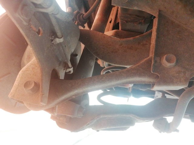 Braço de suspensão inferior traseiro direito para Mazda 3 1.6 Z6 C23628500A