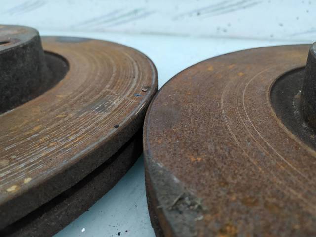 Disco do freio dianteiro C26Y3325XB MAZDA