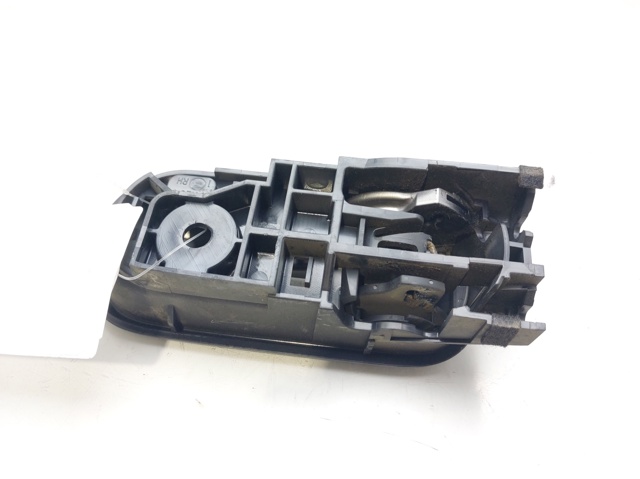 MAZDA C27358330A02 Ручка двери задней внутренняя правая в наличии Черновцы