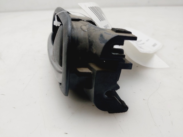 MAZDA C27358330A02 Ручка двери задней внутренняя правая в наличии Ирпень