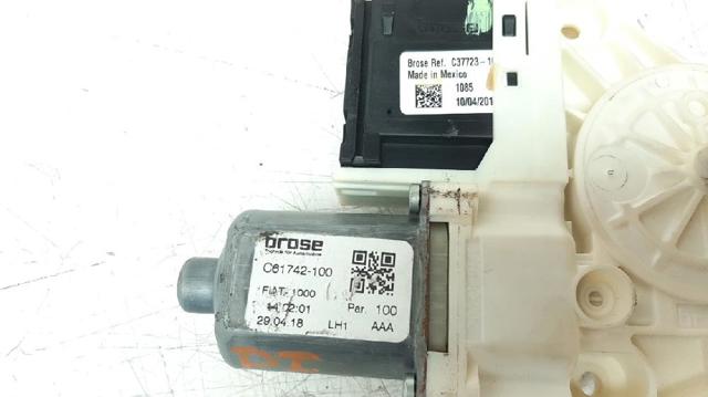 C37723104 CHRYSLER купить в Павлоград
