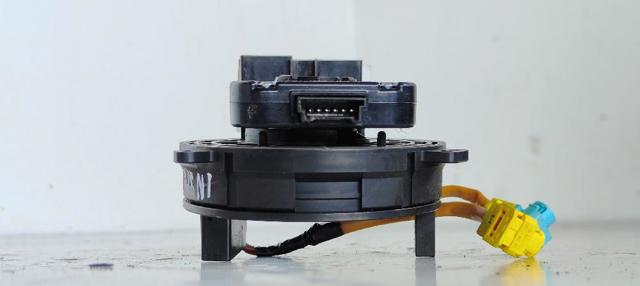 OPEL C68049XF Датчик угла поворота рулевого колеса в наличии Чернигов