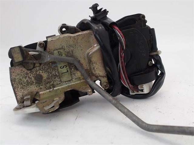 CB0759310B MAZDA Замок водительской двери купить в Харьков