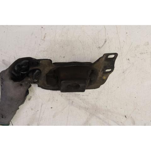 MAZDA CC3139070 Подушка (опора) двигателя левая в наличии Запорожье