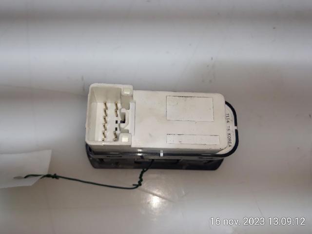 MAZDA CC5166380A Кнопка включения мотора стеклоподъемника задняя левая в наличии Ровно