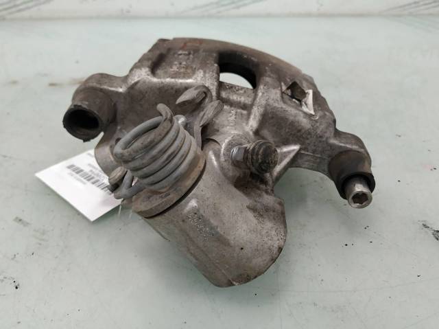 MAZDA CCY92661X Суппорт задний правый в наличии Украина