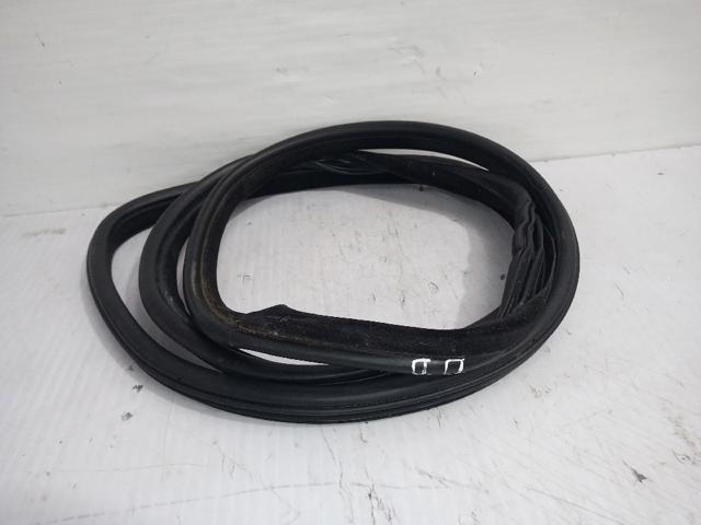 LAND ROVER CFE500720 Уплотнитель двери передней (на кузове) в наличии Украина