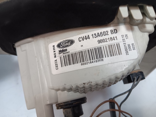 CV4413A602BD FORD Фонарь задний правый внутренний купить в Ровно