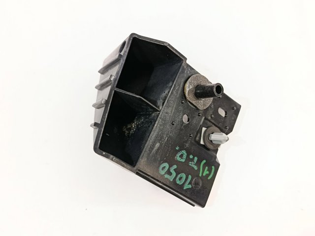 CV4417D948AC FORD Кронштейн бампера заднего правый купить в Каменское