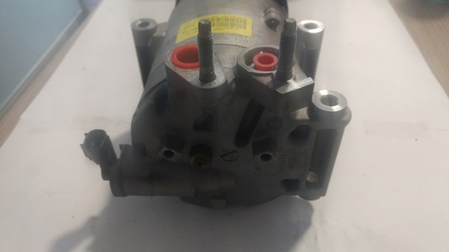 FORD CV6119D629CD Компрессор кондиционера в наличии Киев