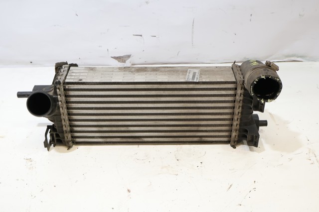 CV619L440VC Радиатор интеркуллера купить Запорожье