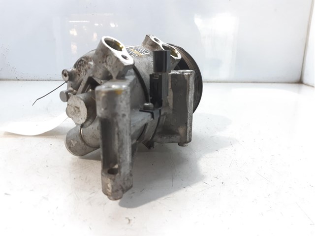 Compressor de aparelho de ar condicionado D09W61450 Mazda