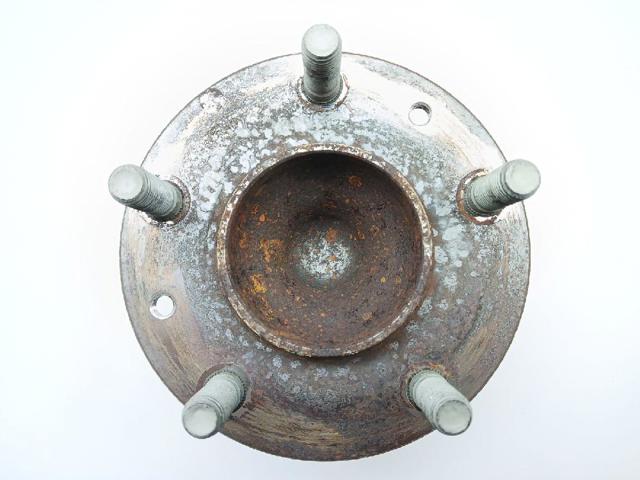 Cubo traseiro D10E2615X MAZDA